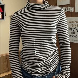 Long sleeve turtleneck